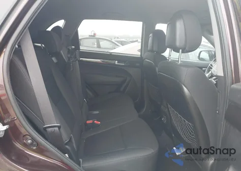 2015 Kia Sorento Lx V6 z USA, uszkodzony, nr VIN 5XYKTDA76FG565178